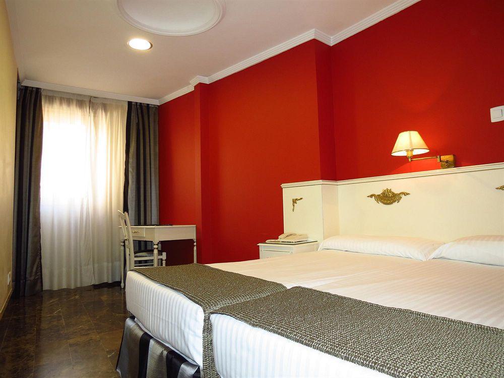 Hotel Boutique Catedral Valladolid Rom bilde