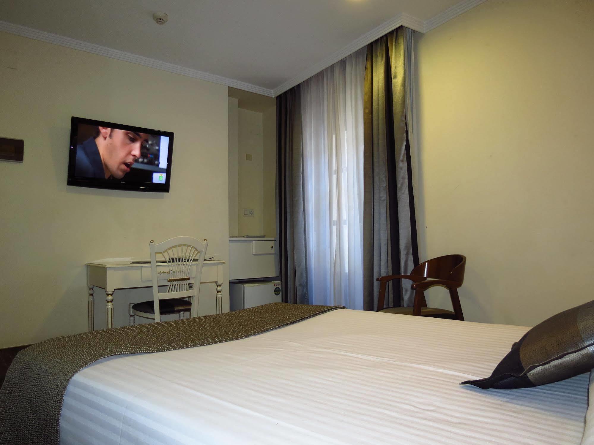 Hotel Boutique Catedral Valladolid Rom bilde